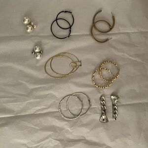 8 set of earrings